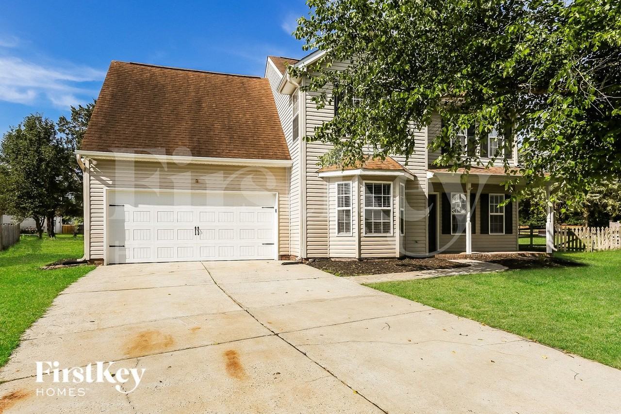 4852 Asherton Pl Nw - Photo 2 of 15