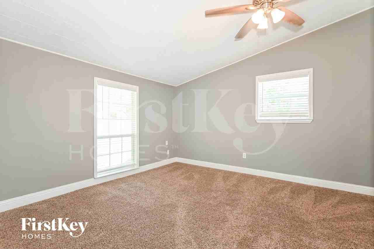 7709 Texridge Dr - Photo 7 of 15