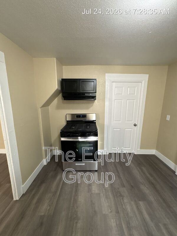 W Goshen Ave - Photo 5 of 14