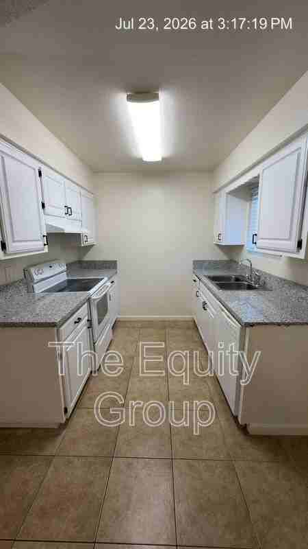 809 Monarch Cir #2 - Photo 6 of 15