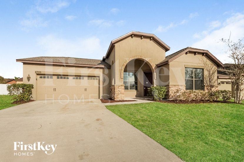 4705 Blackthorn Cir - Photo 2 of 15