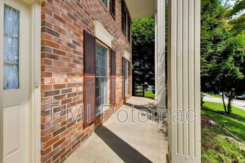 14672 Brougham Way - Photo 5 of 50