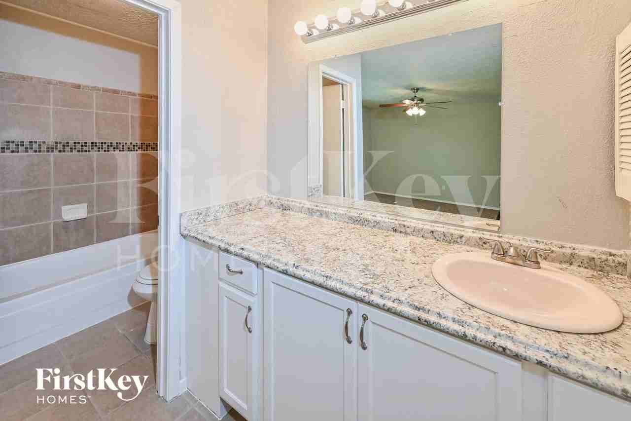7119 Tara Blue Ridge Dr - Photo 7 of 15