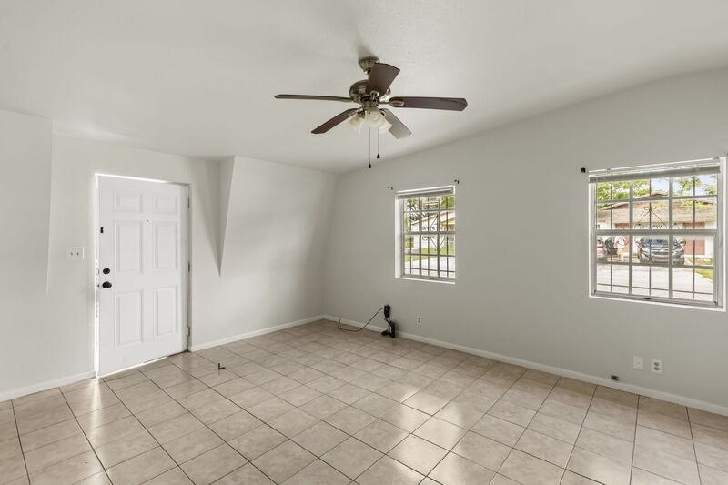 9213 N 13th St #A - Photo 5 of 26
