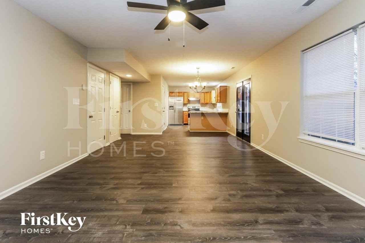540 Garden Grace Dr - Photo 3 of 15