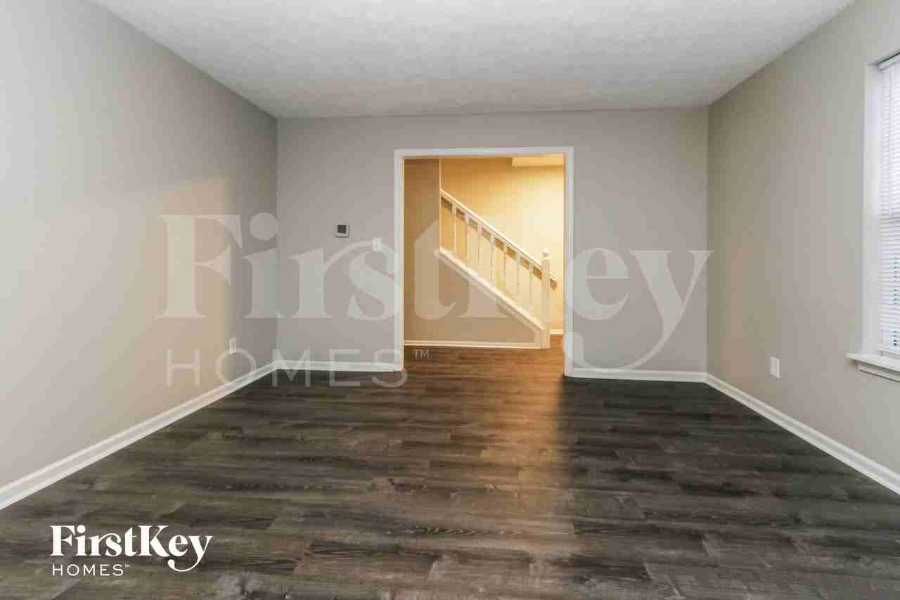540 Garden Grace Dr - Photo 4 of 15