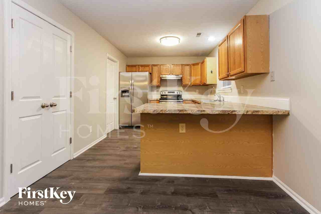 540 Garden Grace Dr - Photo 5 of 15