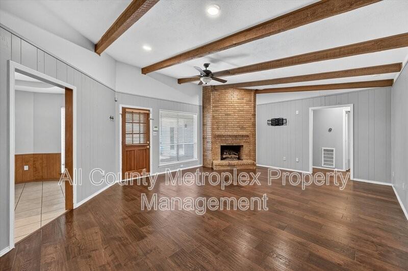 1503 Northridge Dr - Photo 2 of 16