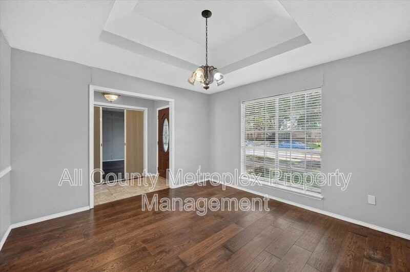 1503 Northridge Dr - Photo 3 of 16