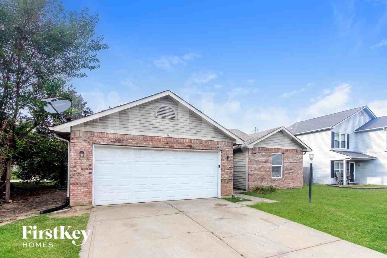 5204 Hodson Dr - Photo 2 of 19