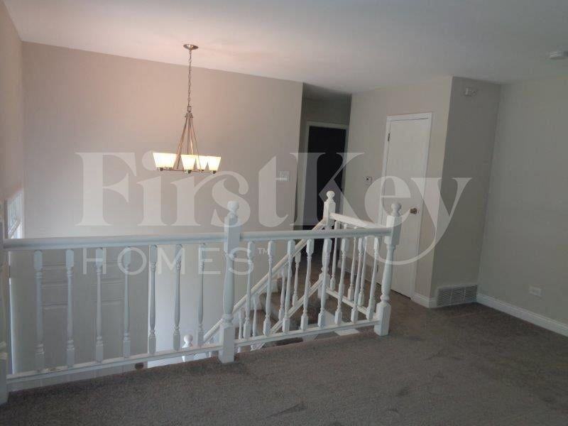 451 E Mulberry Ct - Photo 5 of 23