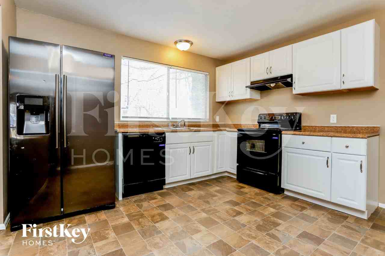 3250 Churchill Dr - Photo 7 of 15