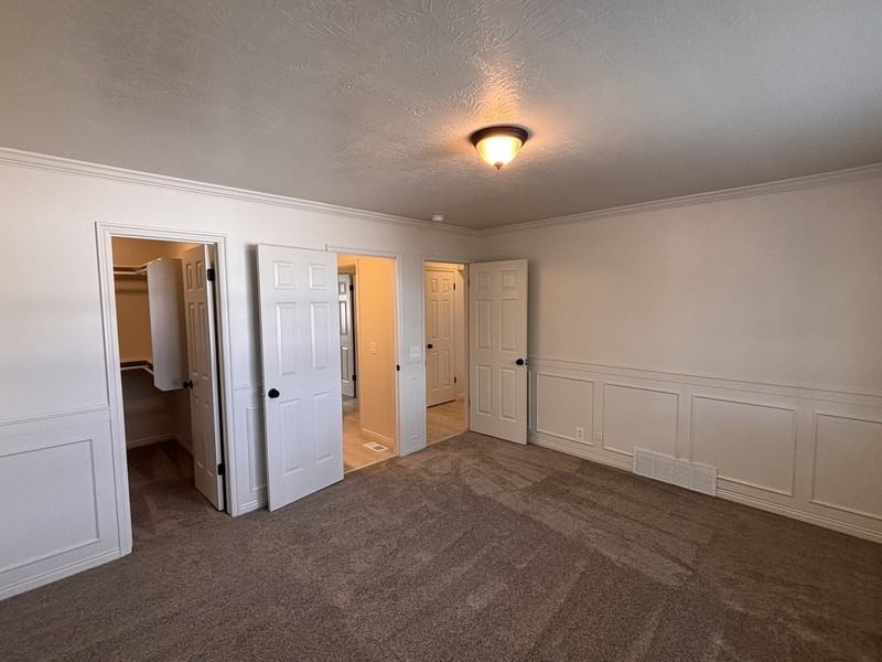627 Eastnorth - Photo 7 of 34