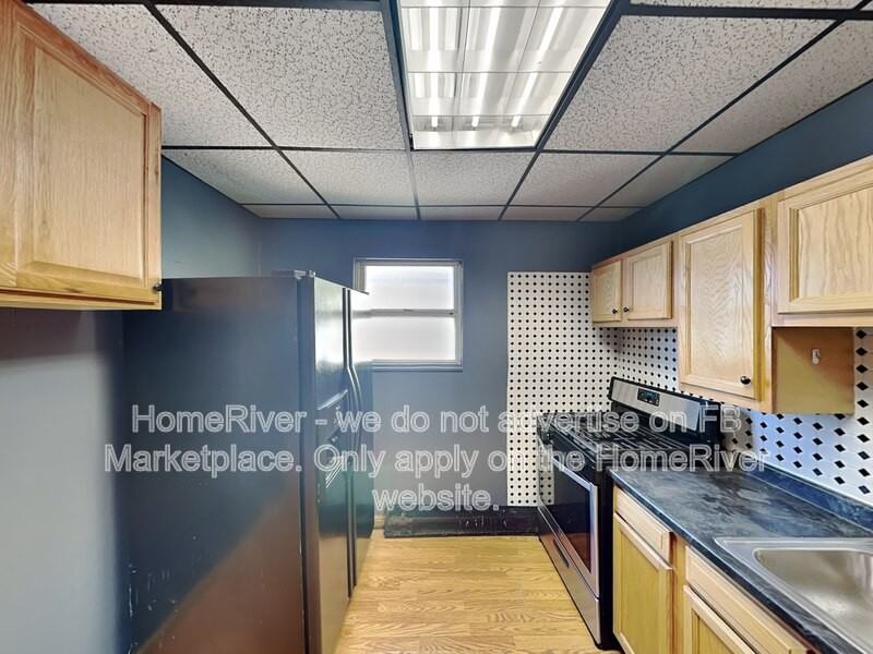 502 Tingley Ave - Photo 2 of 21