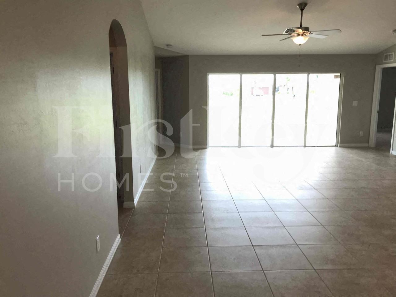 2321 Nw 9th Ave - Photo 3 of 25