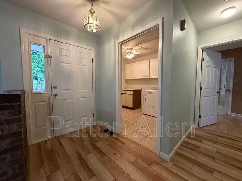 78 Pine Cone Dr - Photo 4 of 39