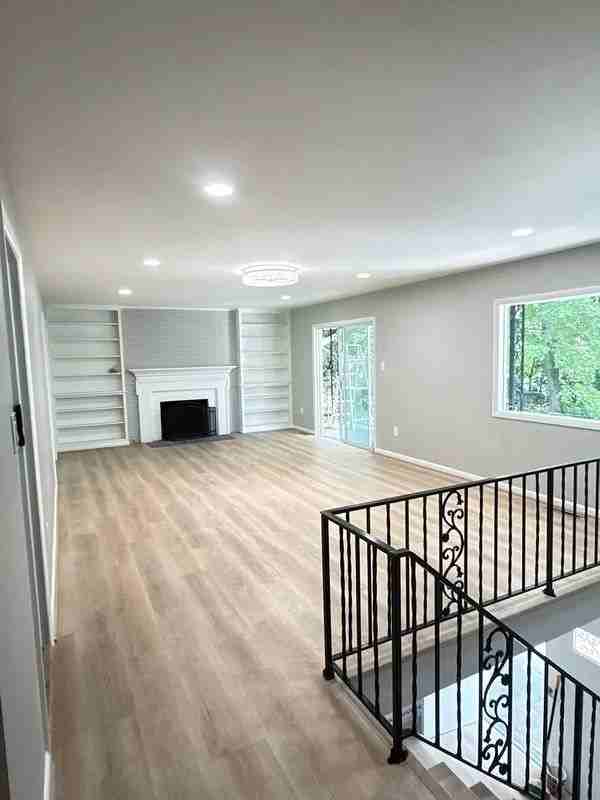 1260 Kenmore Dr - Photo 3 of 14