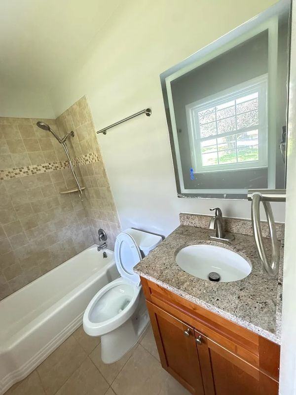 1260 Kenmore Dr - Photo 5 of 14