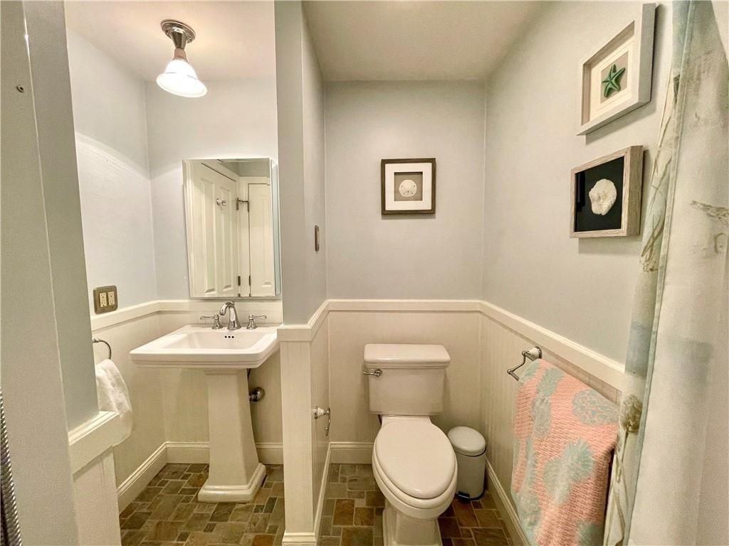 57 Green St - Photo 5 of 44