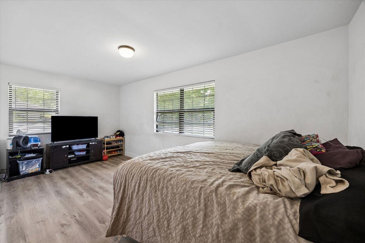 8510 Western Dr - Photo 5 of 10