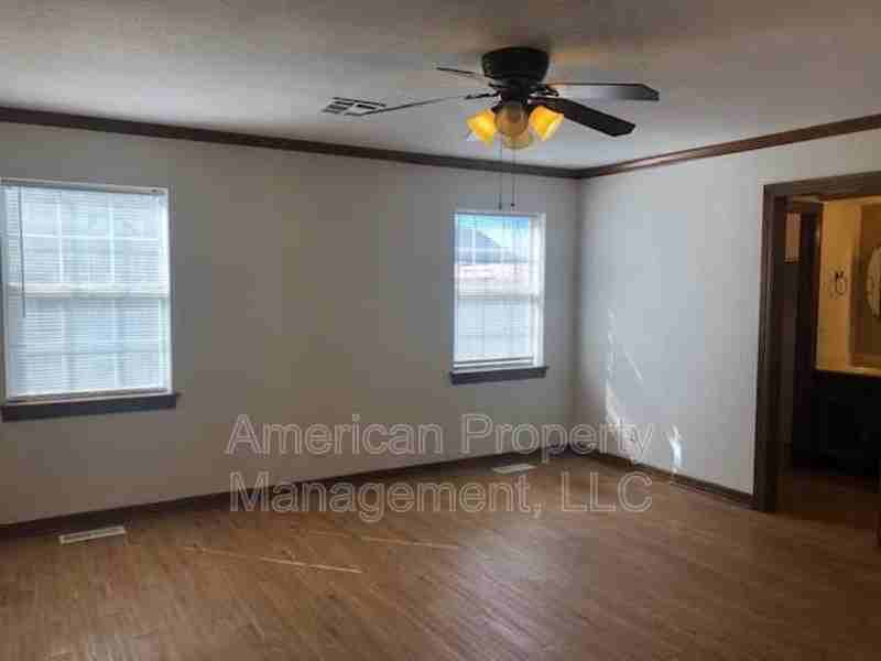 3812 S Dogwood Ave - Photo 7 of 23