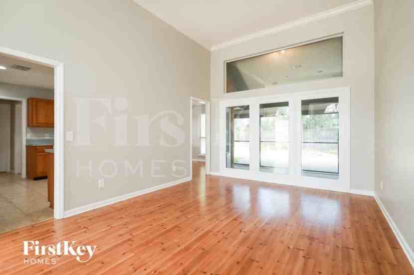 1691 Ponce De Leon Ct - Photo 6 of 17