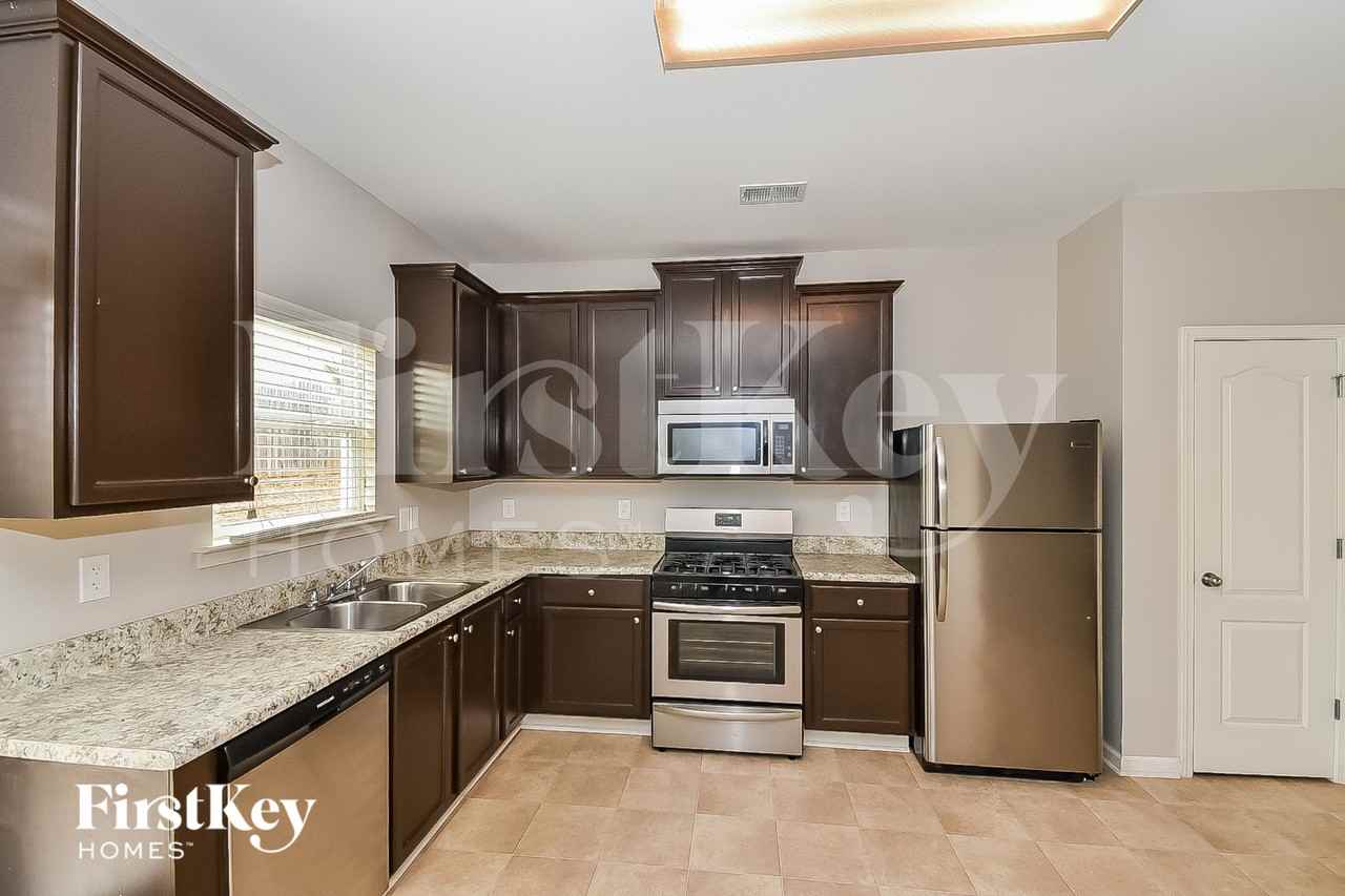 166 Hill Side Way - Photo 6 of 18