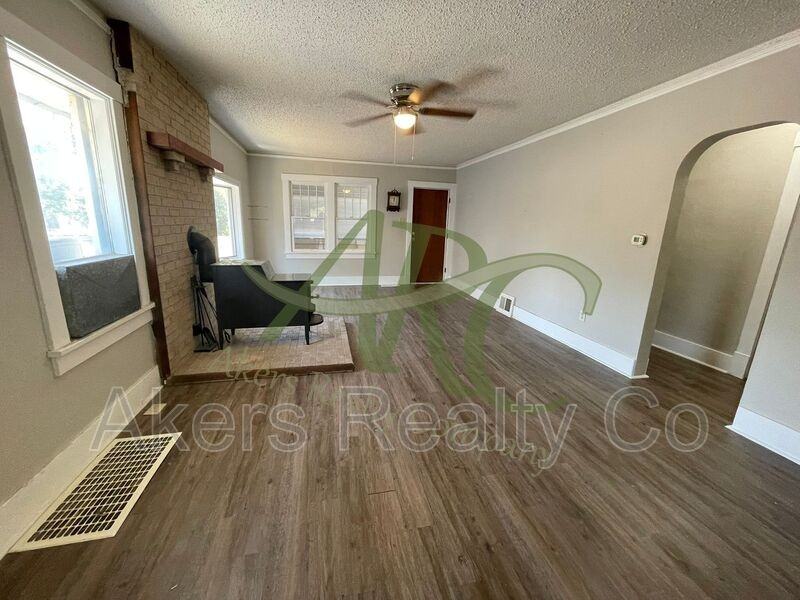 524 Belmont Ave - Photo 5 of 27