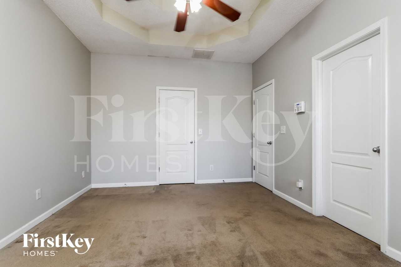 1252 Clearwater Dr - Photo 6 of 16