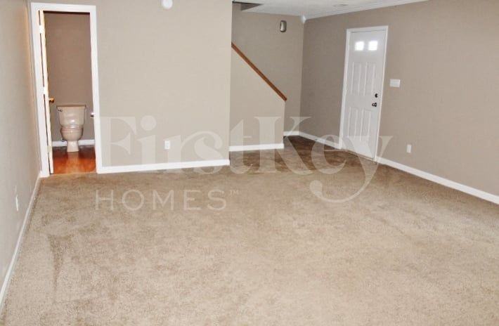 107 Azalea Dr - Photo 2 of 19