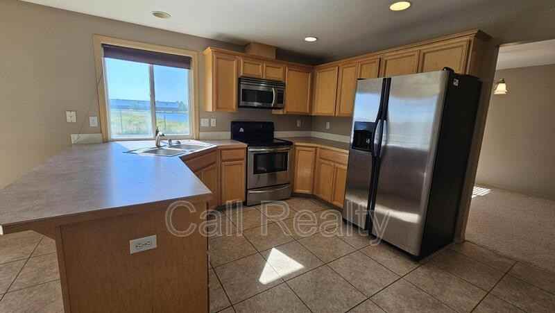 7016 S Lucas St - Photo 5 of 17
