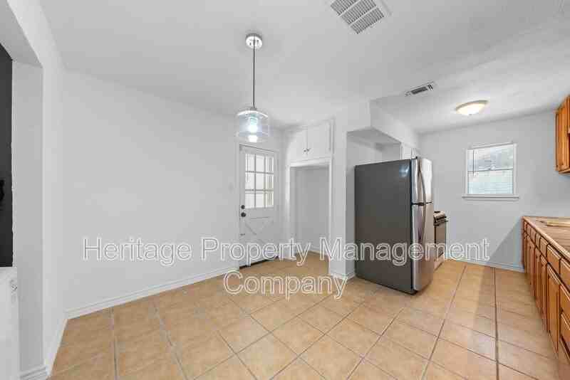 4942 Driskill St - Photo 7 of 31