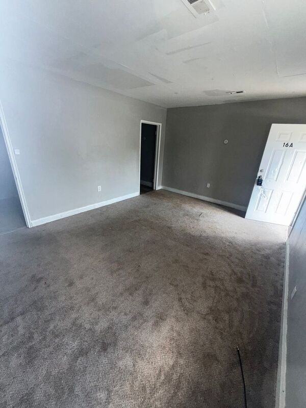 16A Dixie Dr - Photo 5 of 6