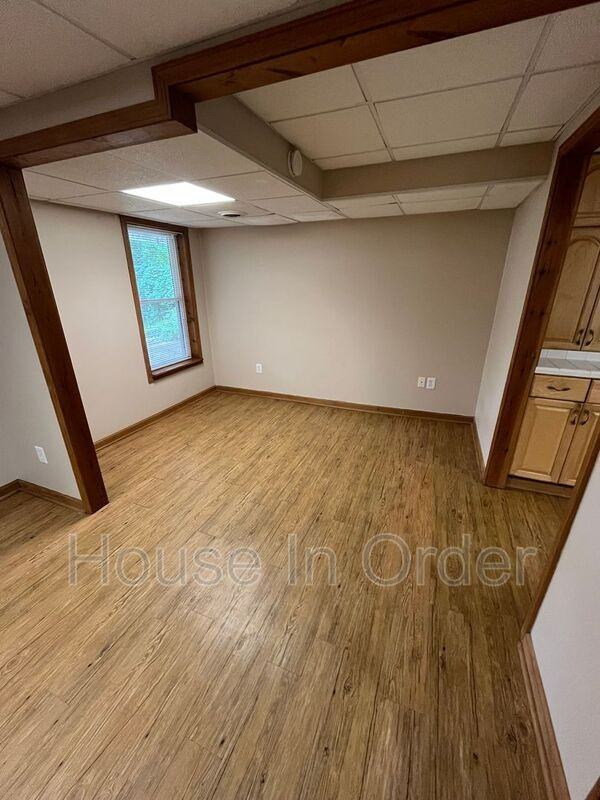 12 Looking Glass Ln - Photo 6 of 14