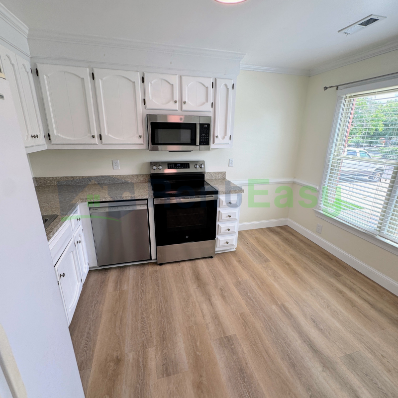 1838 Volvo Pkwy - Photo 5 of 30