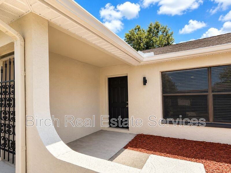 1326 Calamondin Dr - Photo 2 of 17