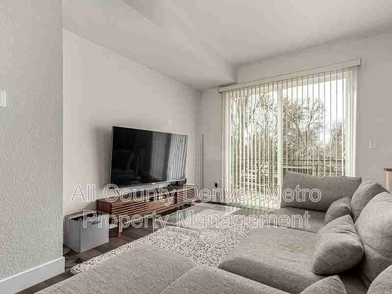 5523 W 10th Ave - Photo 5 of 22