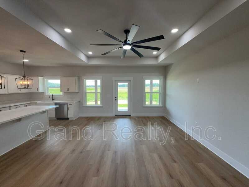 9351 Salter Rd - Photo 7 of 23