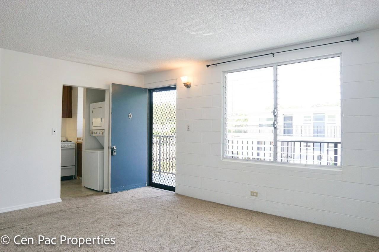 95-023 Waihau St - Photo 2 of 10