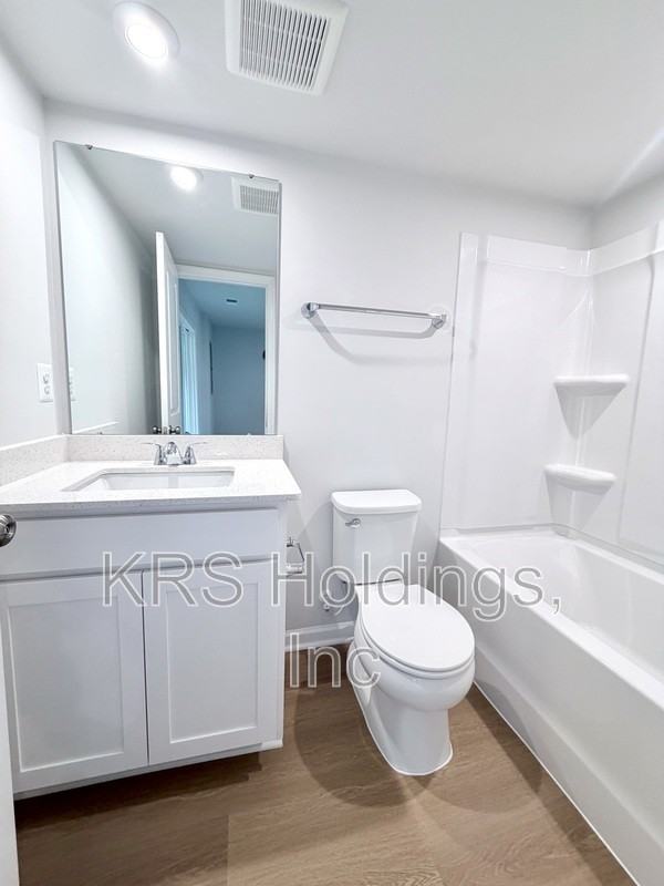 315 Old Field Drive - Photo 5 of 17