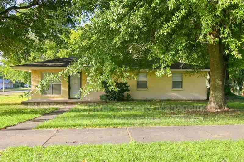 5818 Wares Ferry Rd - Photo 2 of 17