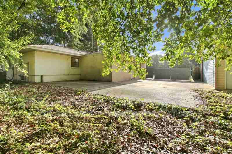 5818 Wares Ferry Rd - Photo 4 of 17