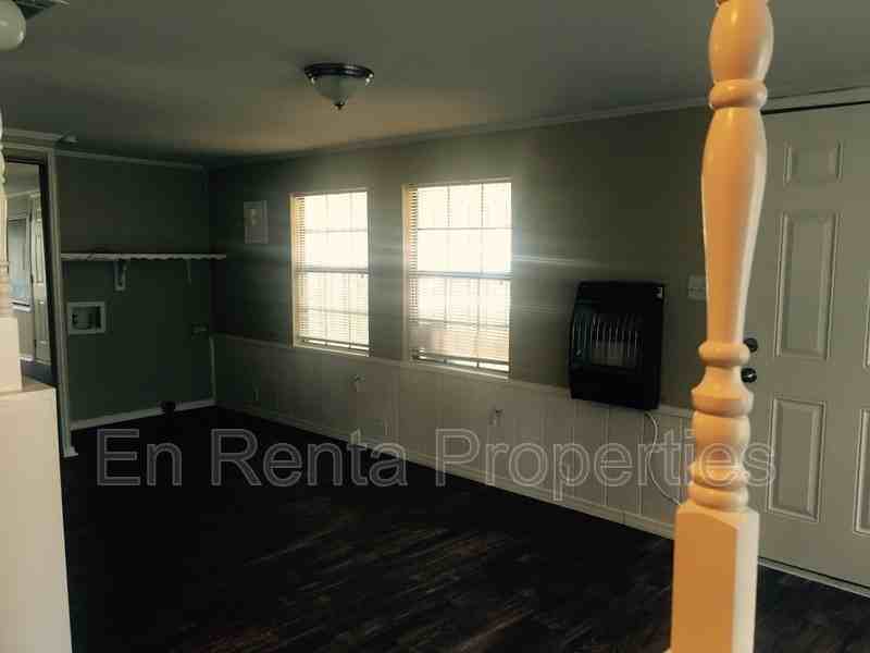 1414 Lackland St - Photo 4 of 10