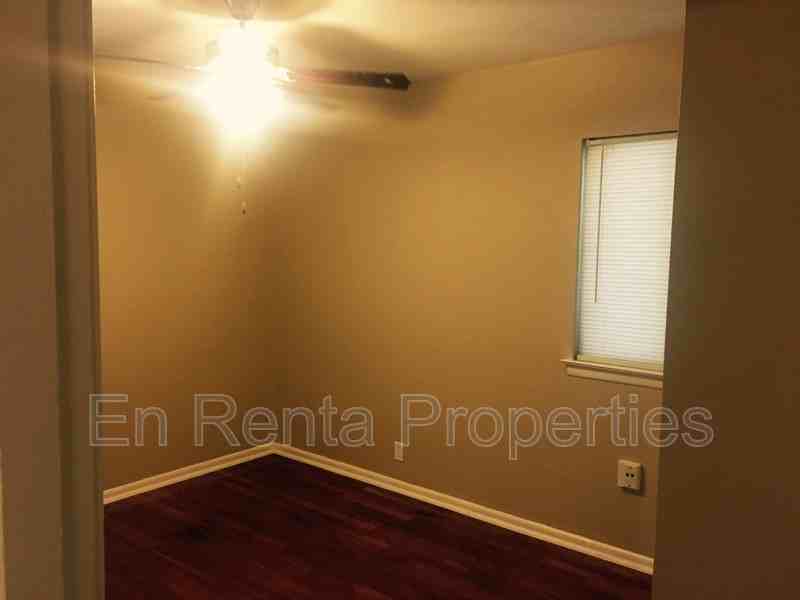 1414 Lackland St - Photo 7 of 10