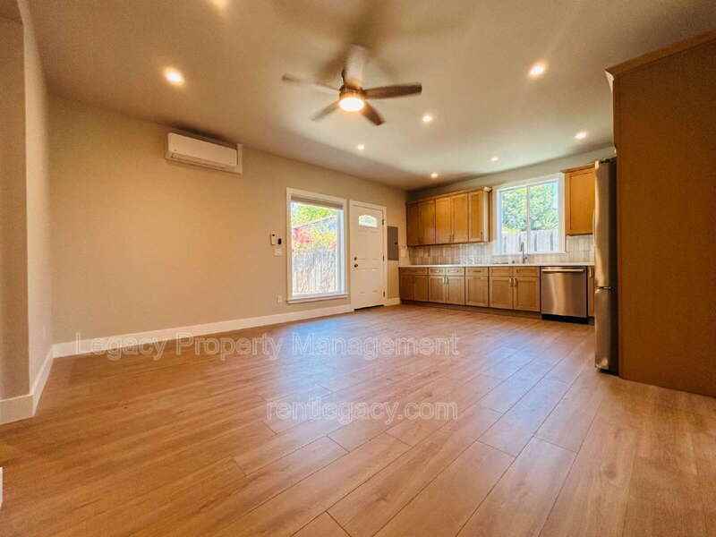 1195 Heather Ct #A - Photo 4 of 14