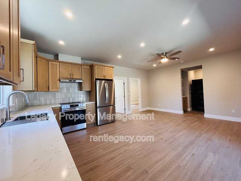 1195 Heather Ct #A - Photo 6 of 14
