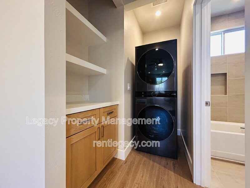 1195 Heather Ct #A - Photo 7 of 14