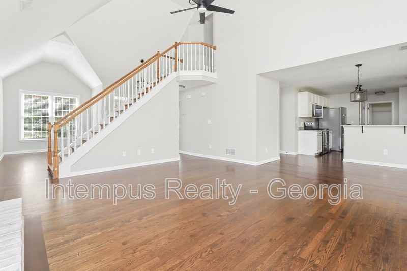 4241 Moccasin Trl - Photo 7 of 20