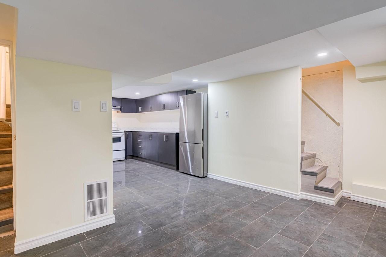 212 Wellington St N #BS - Photo 5 of 16
