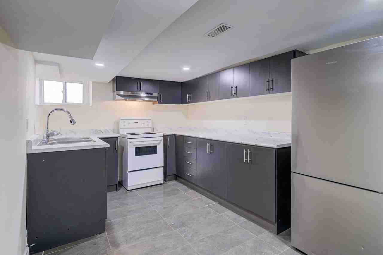 212 Wellington St N #BS - Photo 7 of 16
